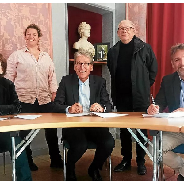 Vendredi 04 octobre 2024 - Signature de la convention avec la Mairie et ...